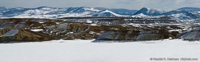 Wolford Mountain Reservoir, Colorado, Surrounding Hills