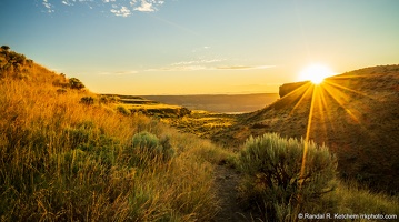 Rays of Sun from Steamboat Rock