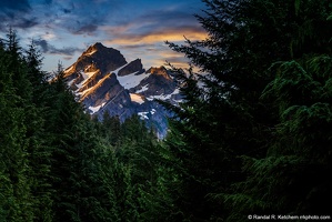 Sunrise on Del Campo Peak