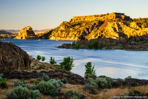 Devils Punchbowl, Castle Rock, Banks Lake, Cool Water, Speeding Boat
