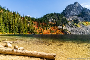 Lake Valhalla, Lichtenberg Mountain, Fall Color, Water Edge