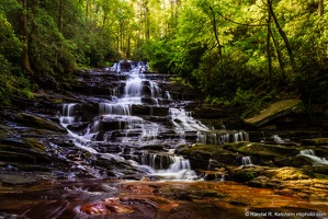 Minnehaha Falls, Cascading Down